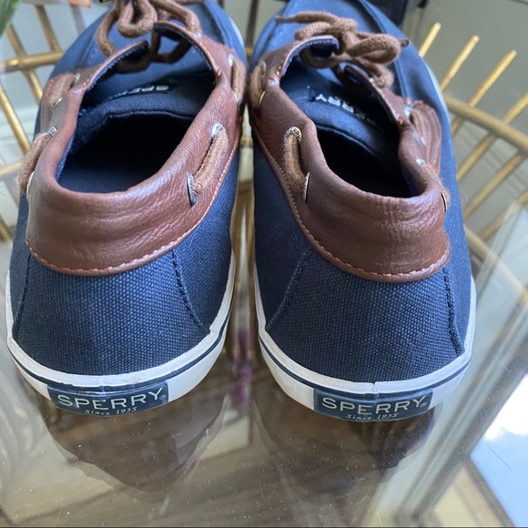 Sperry Boat Shoes - Picture 5 of 8